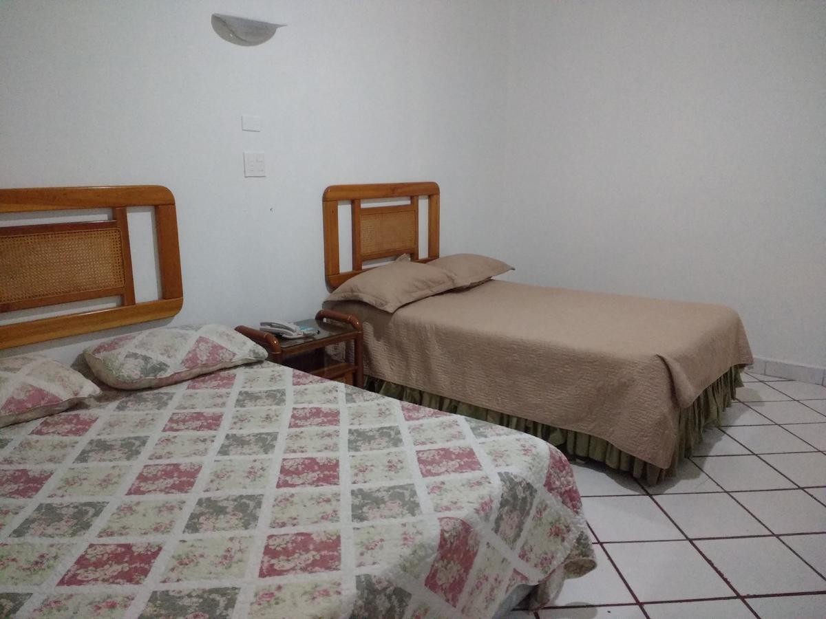 Apartahotel Miramar San Andrés Buitenkant foto